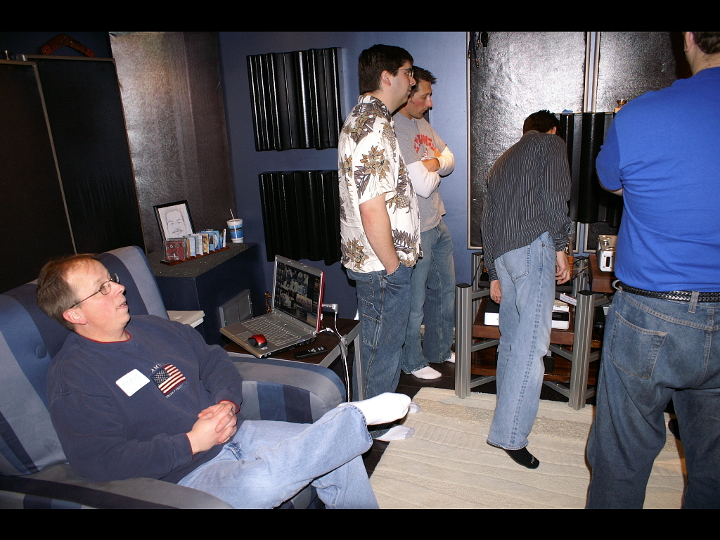 Room7v3 008r.jpg